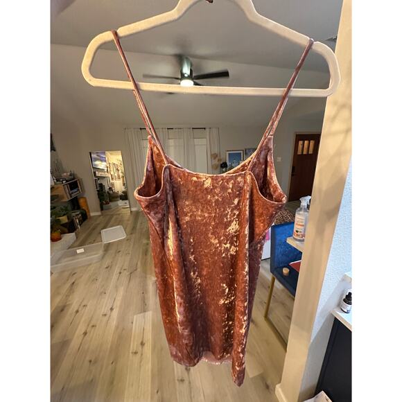 Forever 21 Pink Crushed Velvet Bodycon Slip Dress – Size Small - Picture 2 of 3
